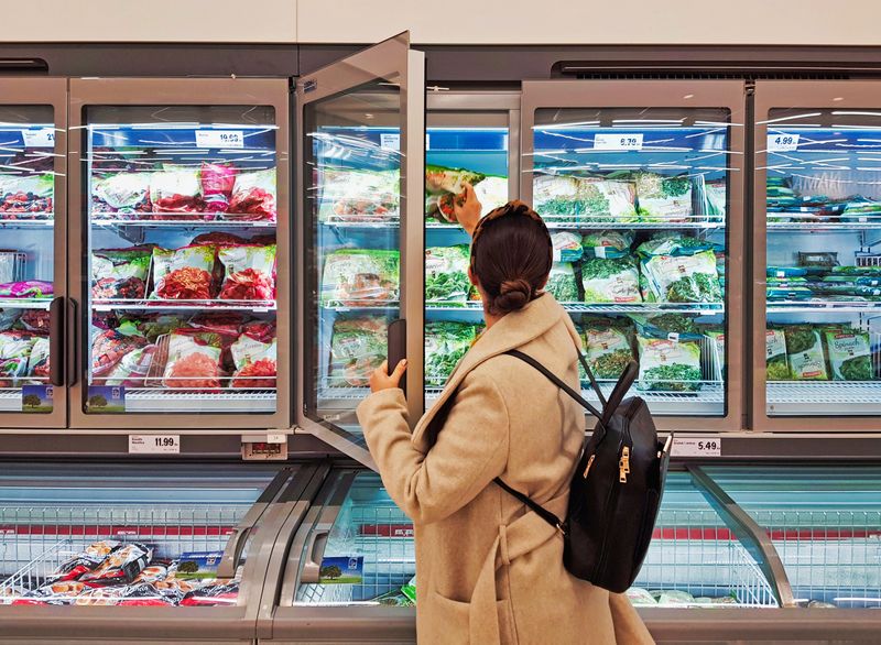 How to Responsibly Dispose of Frozen Food Boxes