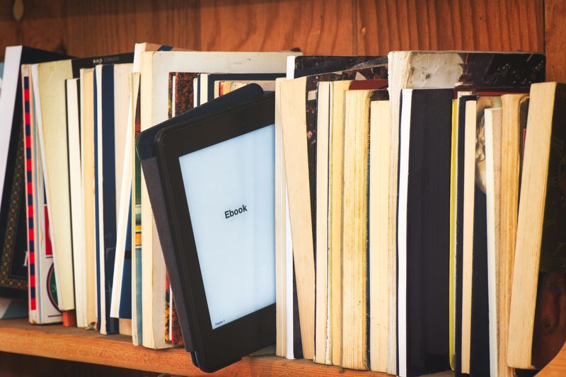 How to Responsibly Dispose of E-readers