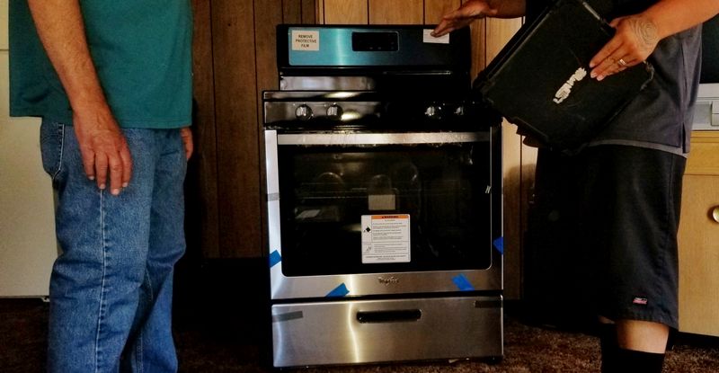 How to Responsibly Dispose of Large Appliances