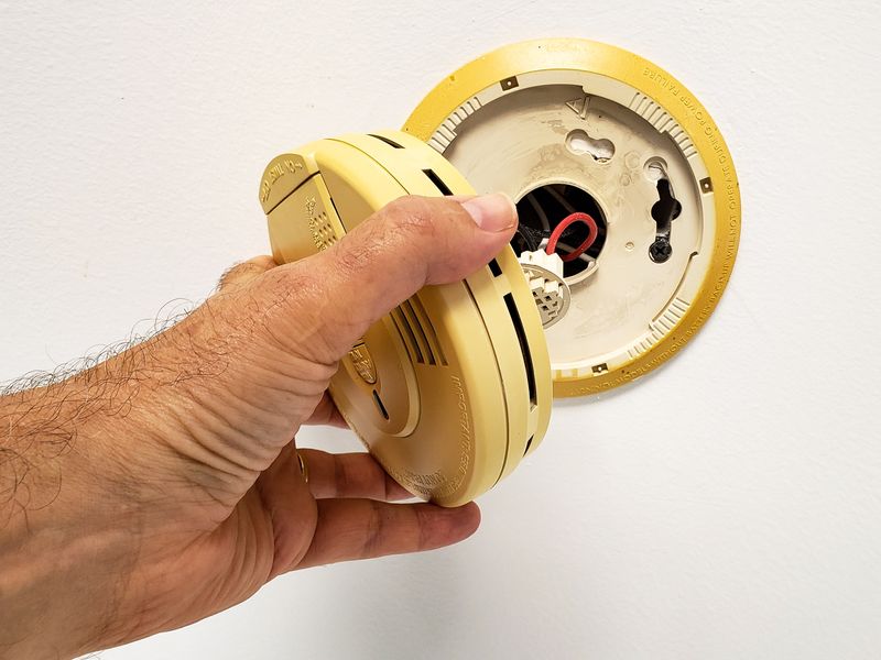 How to Responsibly Dispose of Smoke Detectors