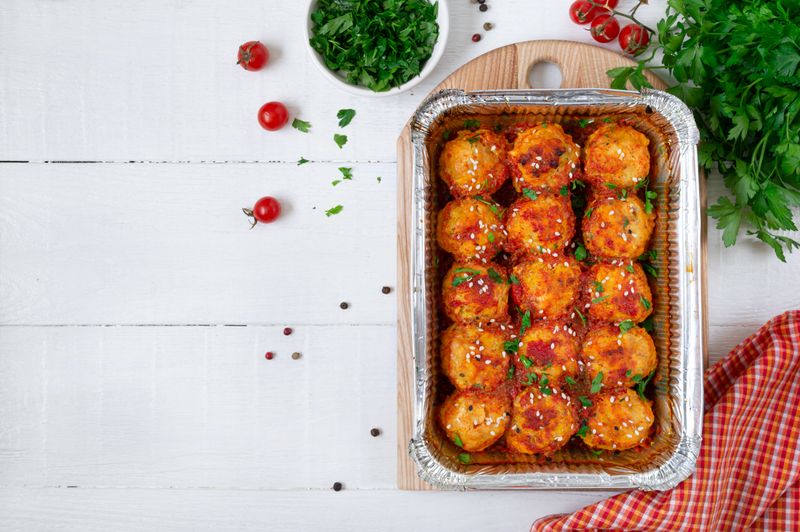 How to Responsibly Dispose of Aluminum Takeout Containers